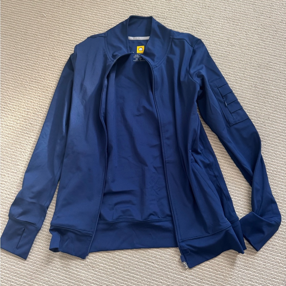 Navy Blue Wonderwink Scrub Jacket!
